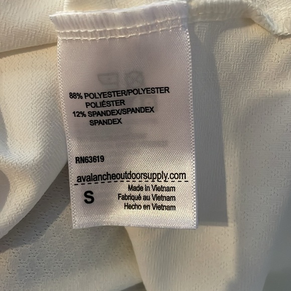 Avalanche Lightweight Stretch Long Sleeve Top‎ - Picture 6 of 6